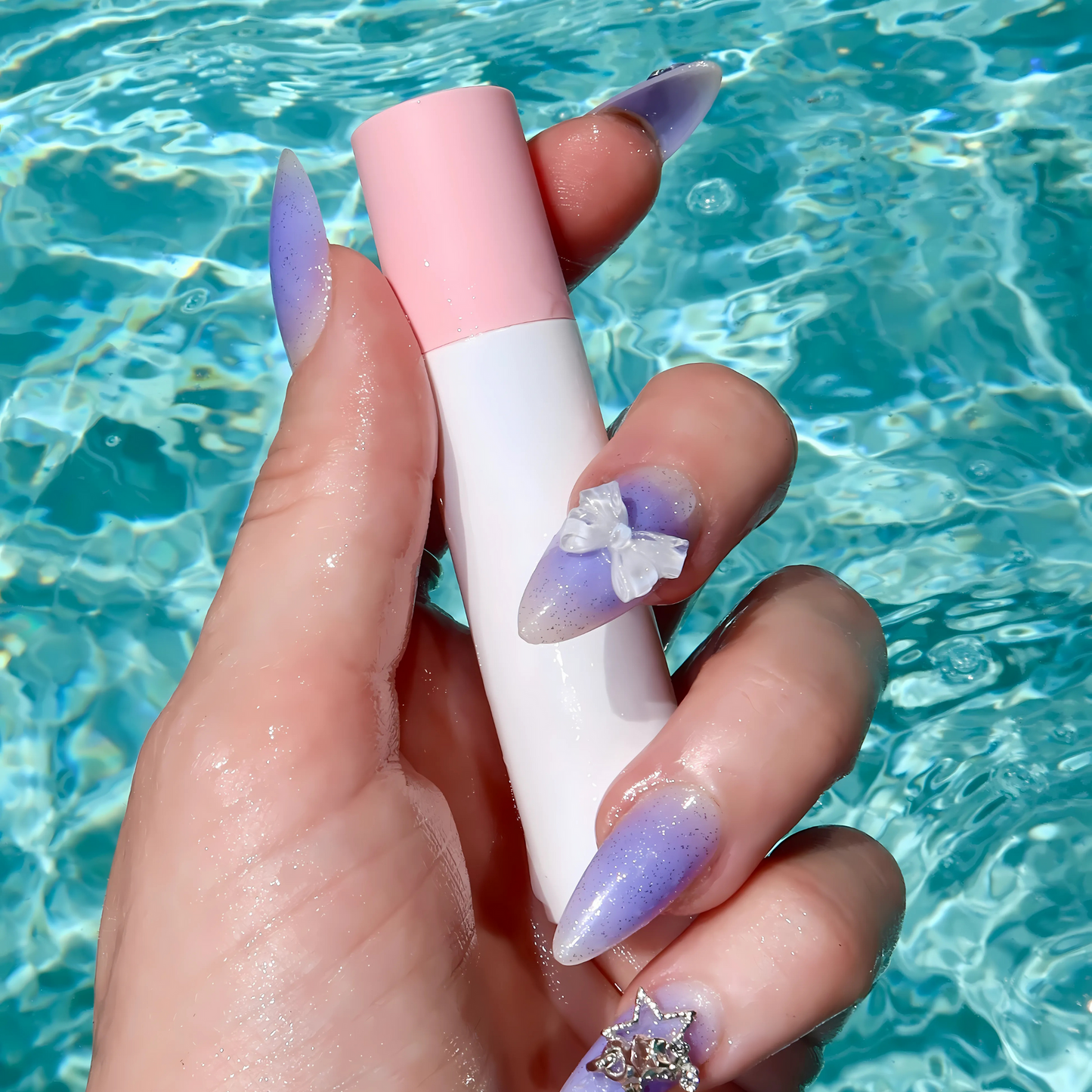🔥🔥Natravor™ Roll-On Body Adhesive